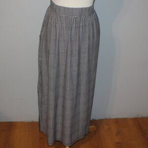 Terra & Sky 1X 16W 18W Black and White Plaid Super Soft Skirt Pockets